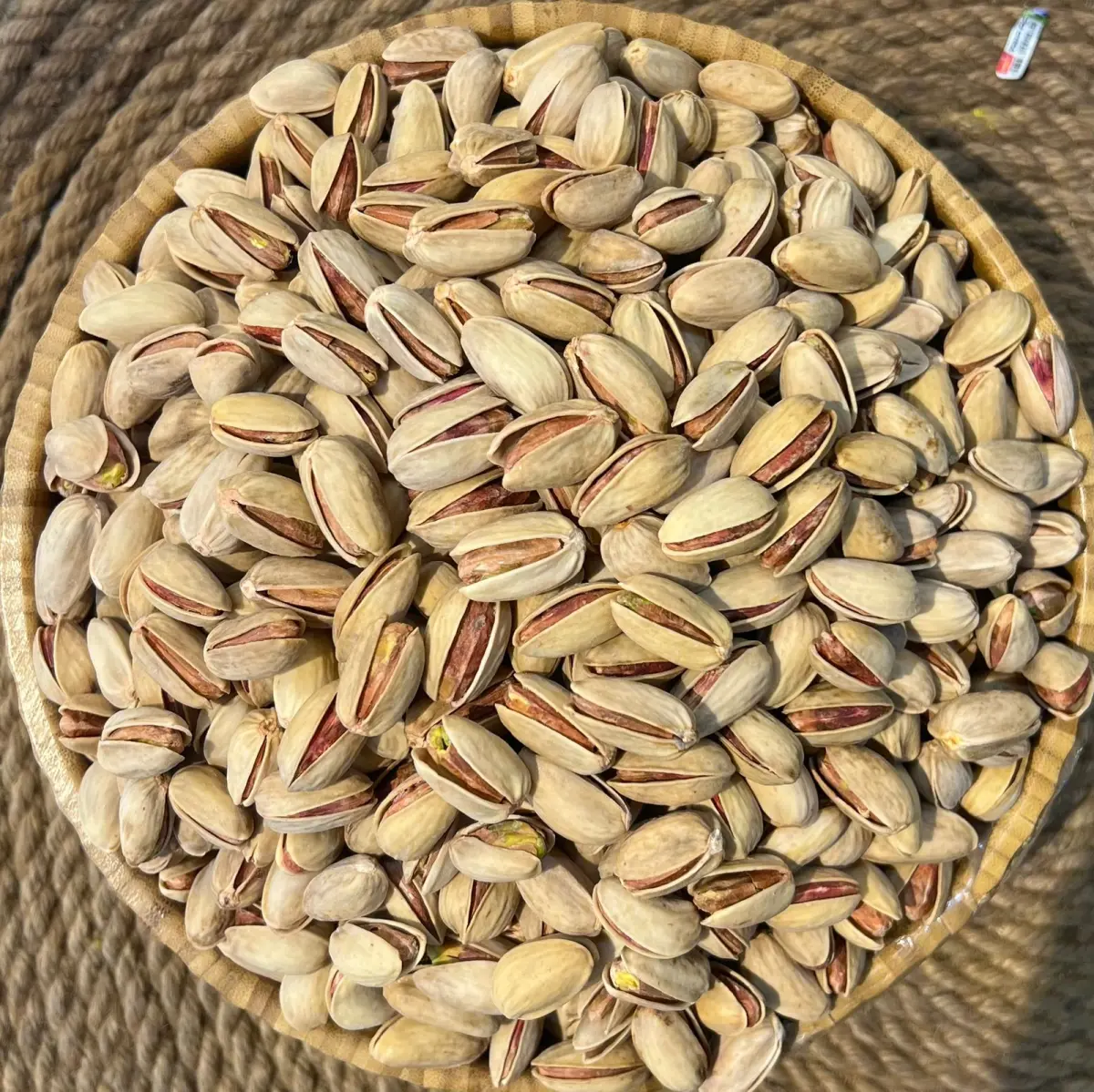 فستەق اکبری